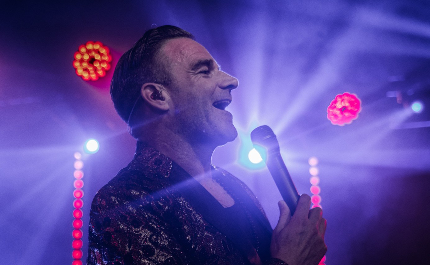 Sir Williams – Robbie Williams Tribute Show