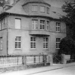 Seitenansicht des Historischen Rathauses um 1935