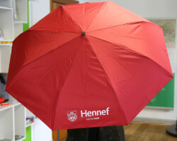 Regenschirm "Hennef meine Stadt", faltbar, verschiedene Farben (11 €)