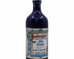 "Siegwasser": klarer Kräuterlikör, 0,7 l, aus der Brennerei Quadenhof (14 €)